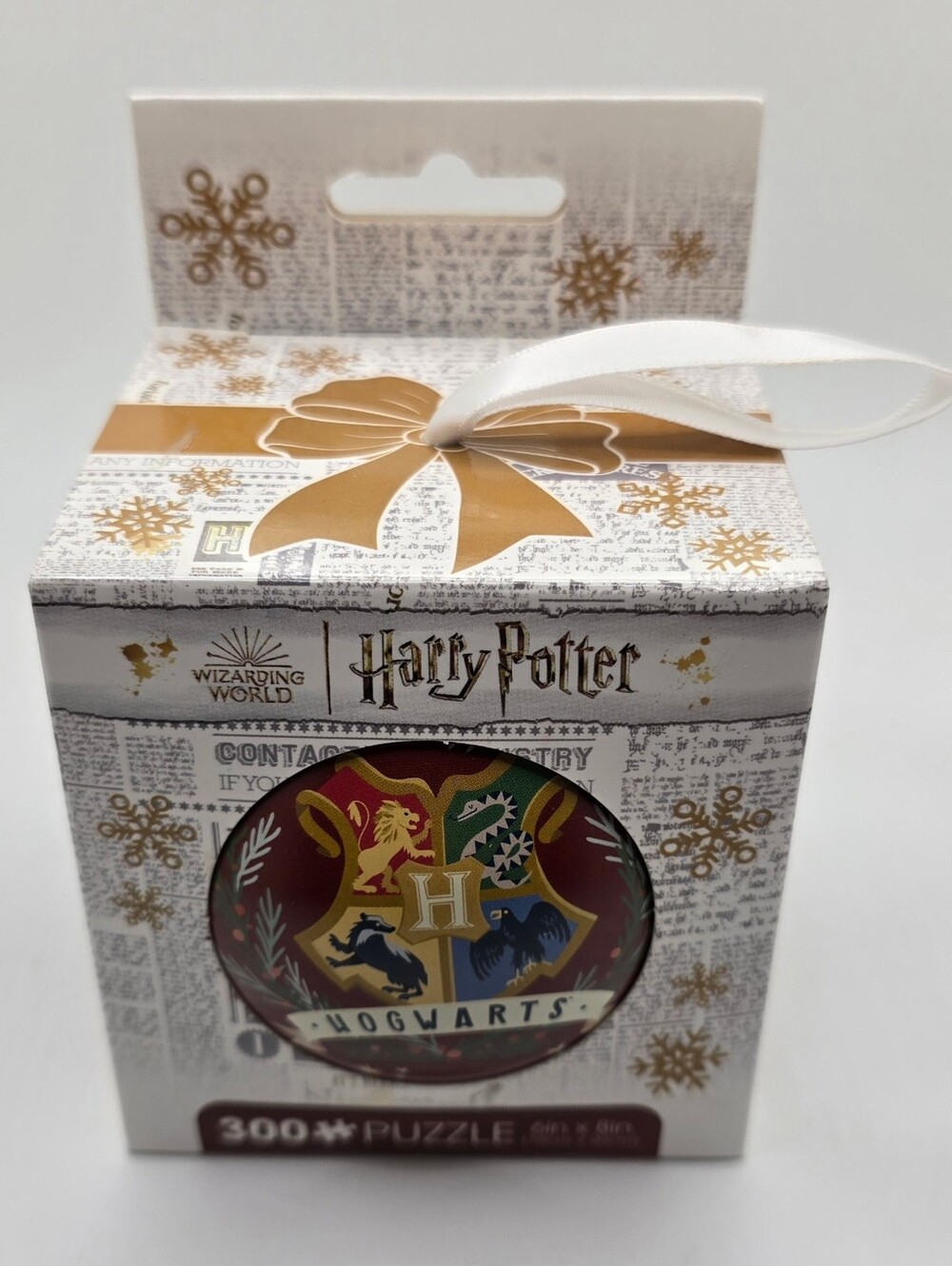 Harry Potter Hogwarts Christmas Tree Ornament 300 Pc Puzzle Wizarding World